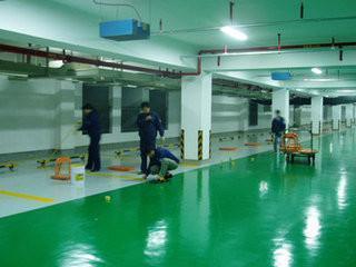 專業(yè)地坪解決方案 四川環(huán)氧地坪漆、防腐、防靜電與聚氨酯耐磨工程全解析